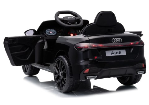 Pojazd Na Akumulator Audi A5L HL788 Czarny
